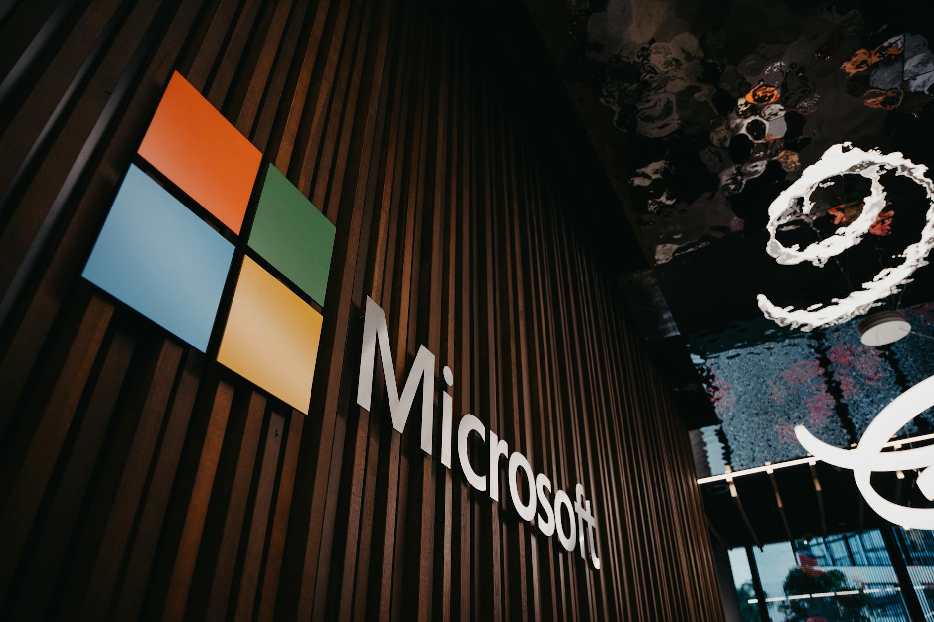 Illustration related to Microsoft Announces $2.1B Enterprise AI Contract with Fortune 500 Retailer